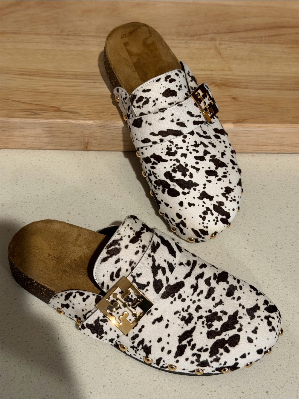Tory Burch Womens Mellow Stud Ivory Animal Print Calf Hair Mules - Picture 4 of 11